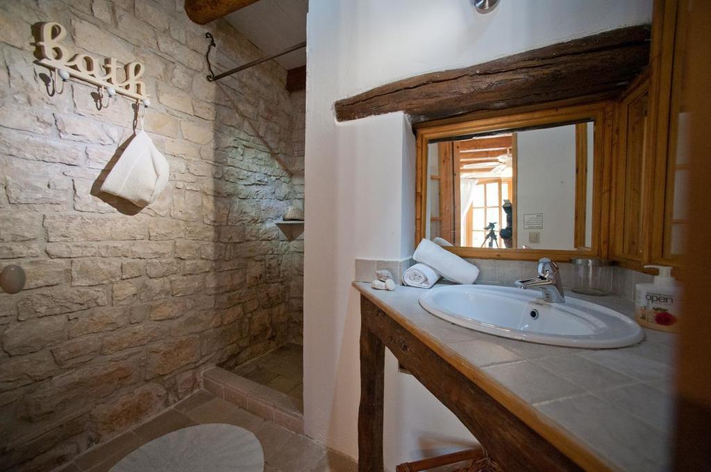 Kiparissi Villa Kourtaiika Buitenkant foto